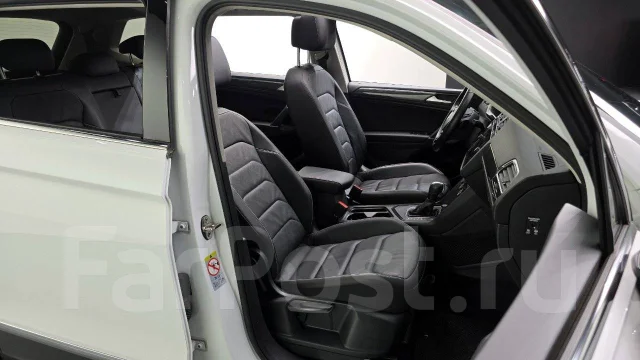 Volkswagen Tiguan. �������, 4wd, 2.0 (150��.�.), ������, 45 000����. ��, �/�. ��� ����� �� ������������ ����
