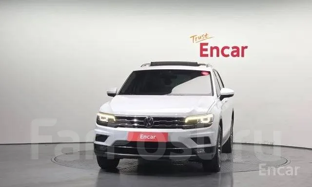Volkswagen Tiguan. �������, 4wd, 2.0 (150��.�.), ������, 45 000����. ��, �/�. ��� ����� �� ������������ ����
