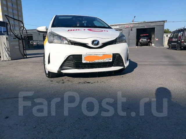 Toyota Vitz. ��������, ��������, 1.3 (99��.�.), ������ ����