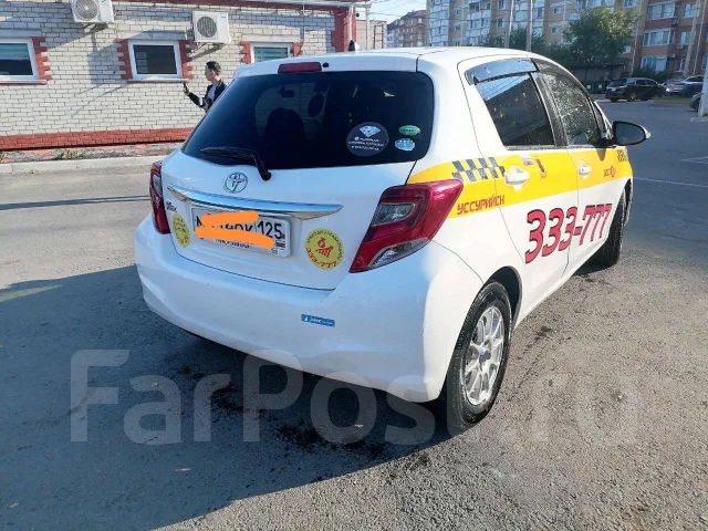 Toyota Vitz. ��������, ��������, 1.3 (99��.�.), ������ ����