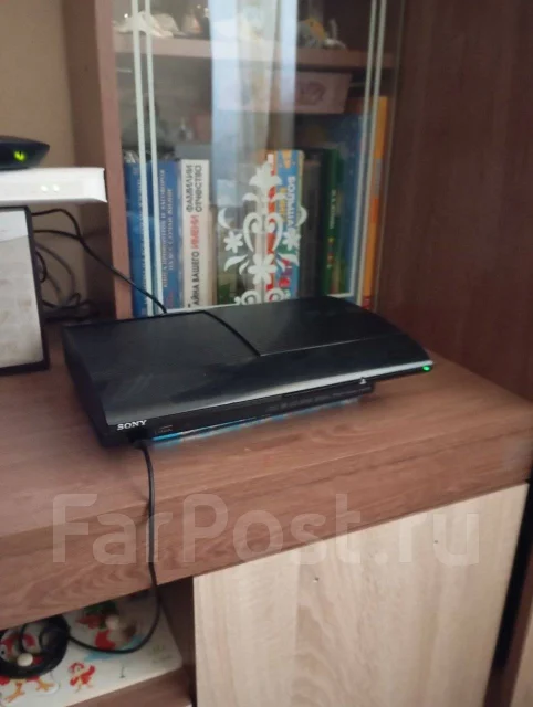 Sony PlayStation 3 Super Slim ����