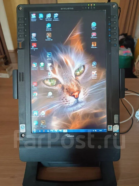 Fujitsu Siemens. 1,4����, ��� 2048 ��, ���� 119���, WiFi: 1, Bluetooth: 1, ����������� �� 6��. ����