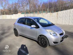 Toyota Vitz. ��������, ��������, 1.0 (71��.�.), ������, 165 000����. �� ����