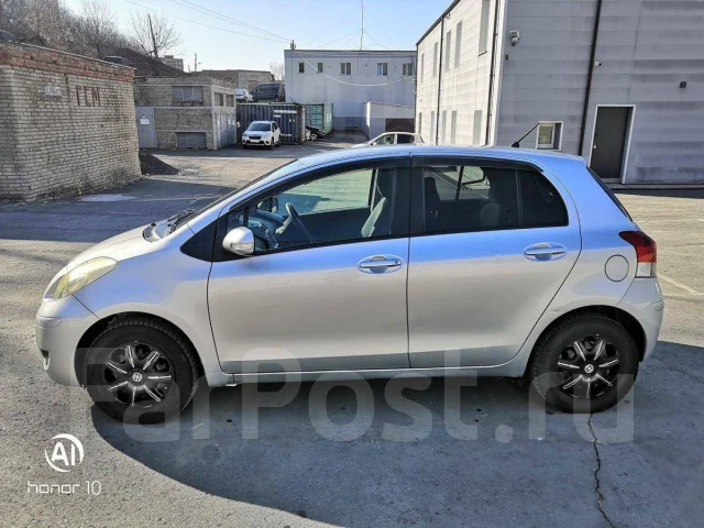 Toyota Vitz. ��������, ��������, 1.0 (71��.�.), ������, 165 000����. �� ����