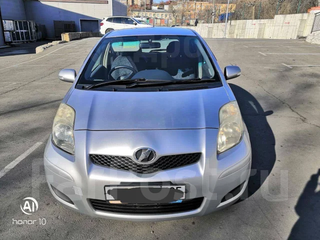 Toyota Vitz. ��������, ��������, 1.0 (71��.�.), ������, 165 000����. �� ����