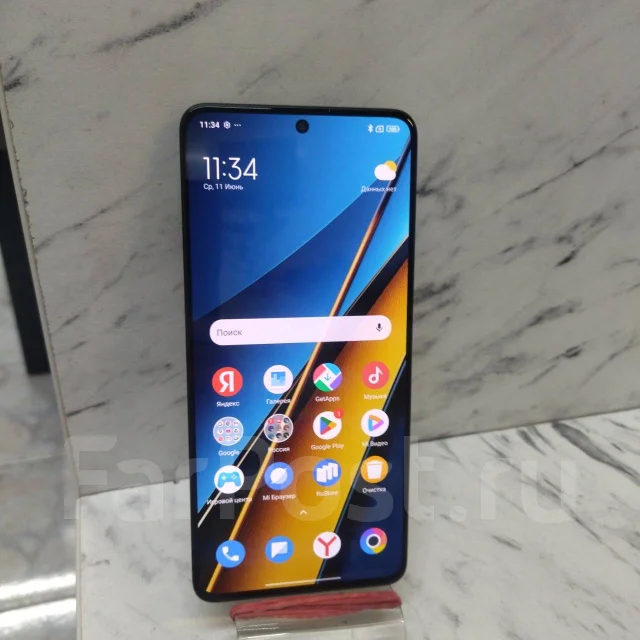 Xiaomi Poco X6. �/�, 256 ��, ������, NFC ����