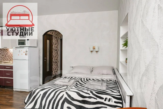 1-���������, ����� ������� 17. �����, 32���.��., 2/4 ���� ����
