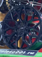Vossen HF-2. 8.0x19", 5x139.7, ET30, �� 98,5���. ����