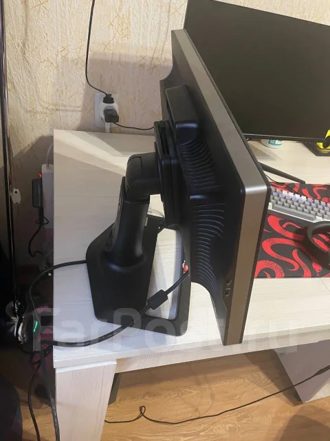 HP. 21.5" ����