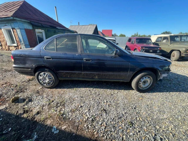 Nissan Sunny ����
