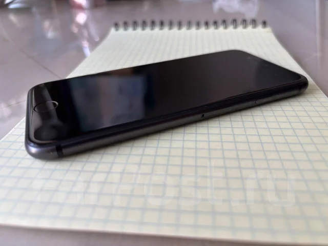 Apple iPhone 8. �/�, 64 �� ����