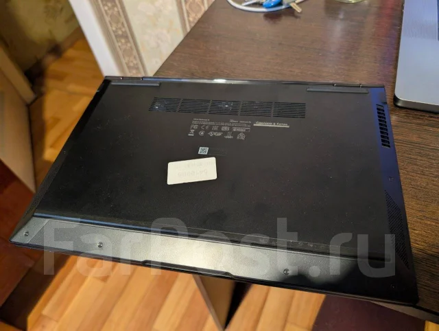 Asus ZenBook 14 UM3402YA. 14", 4,5����, ��� 16 ��, ���� 512���, WiFi: 1, Bluetooth: 1 ����