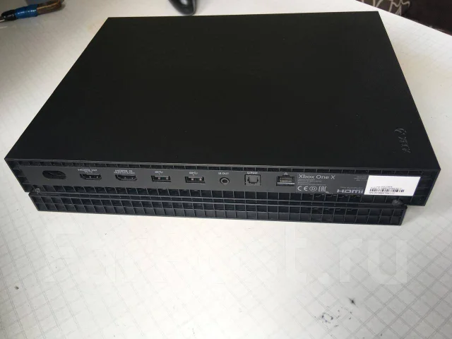 Microsoft Xbox One X ����