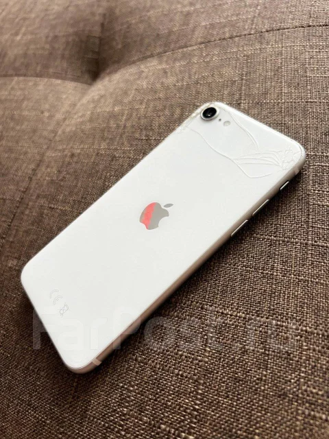 Apple iPhone SE 2020. �/�, 128 ��, �����, 4G LTE, NFC ����