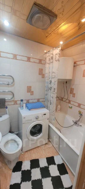 2-���������, ����� ����������������� 102/3. ����������, 45���.��., 2/5 ���� ����