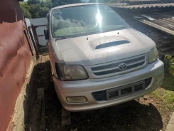 Toyota Noah ����