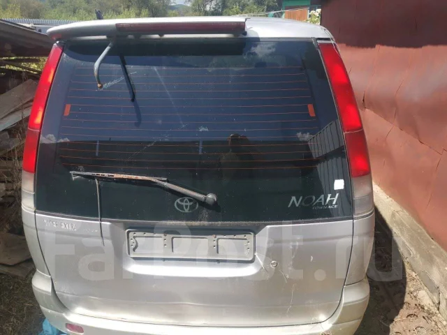 Toyota Noah ����