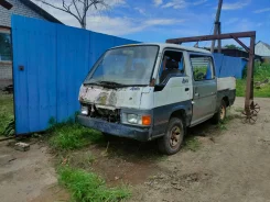 Nissan Caravan. VRMGE24, TD27 ����