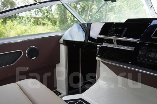 Searay Sundancer. 2000 ���, ����� 10,8��., ��������� ������������, 3,8��.�., ������ ����