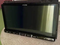 Alpine X9Z ����