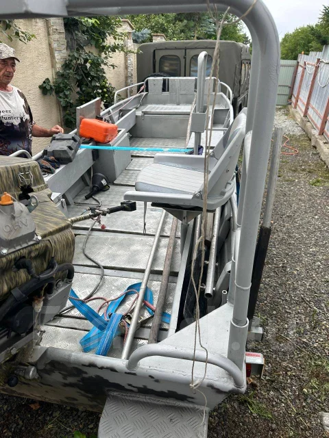 Lochin. ����� 4,5��., ��������� ���������, 30��.�. ����