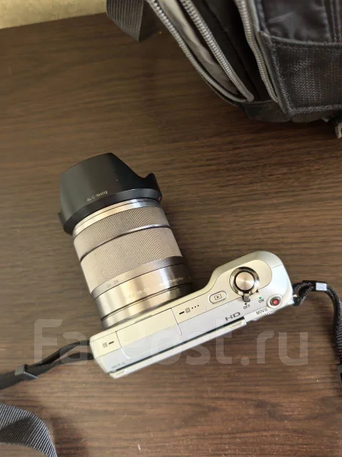 Sony Alpha NEX-3 ����