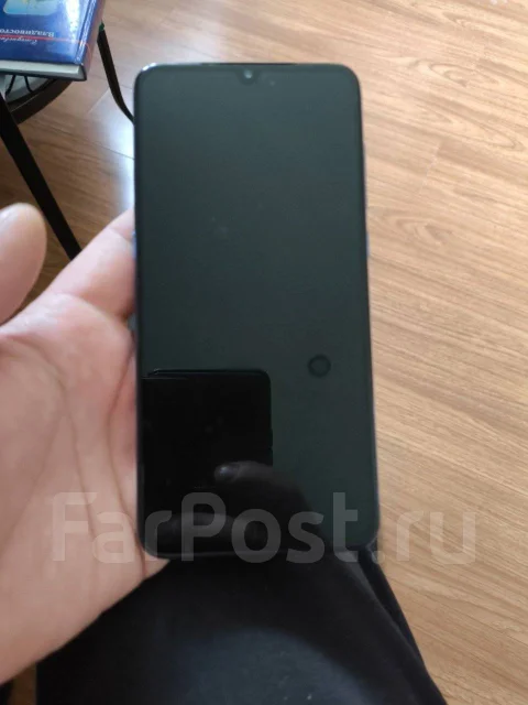Xiaomi Mi9. �/�, 128 ��, �����, 4G LTE, Dual-SIM, NFC ����