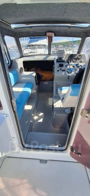 Nissan. 1996 ���, ����� 7,3��., ��������� ���������, 150��.�., ������ ����