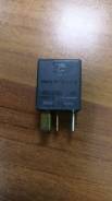  12V 4  30 0 332 011 007  Audi Chevrolet Hyundai Kia 0332011007 