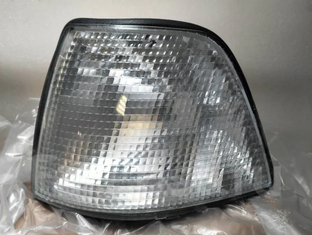 BMW E36 ��������� / ����� / Compact - ���������� ����� 82199403095GC ����