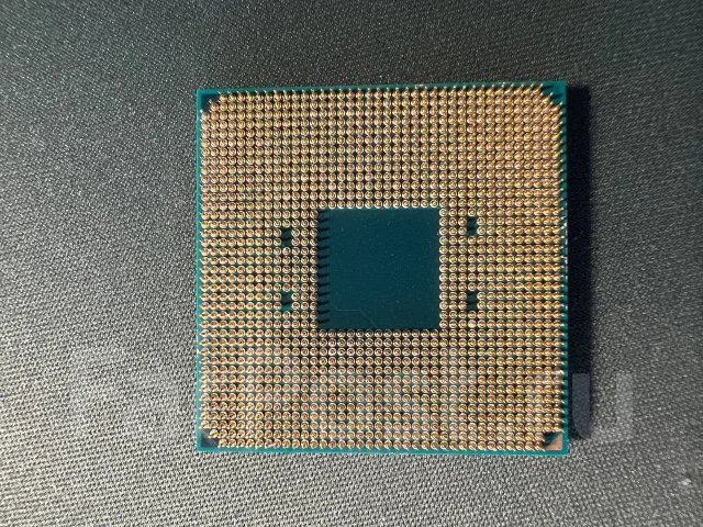 AMD Ryzen 5 1600 ����