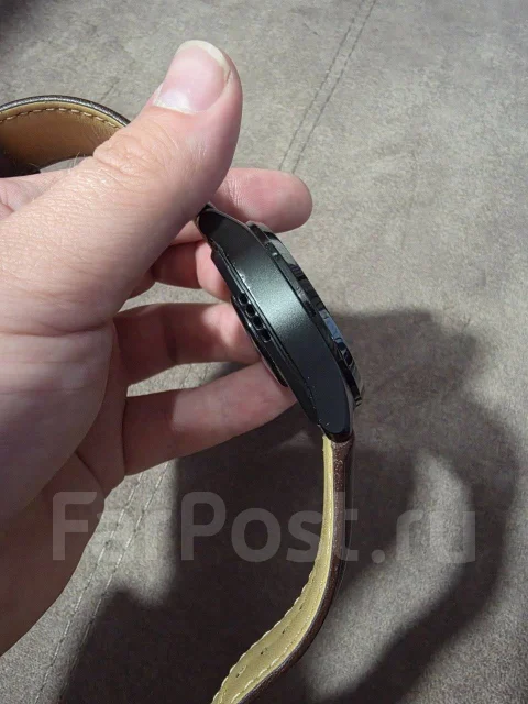 TicWatch Pro 5. GPS, NFC, IP68 ����