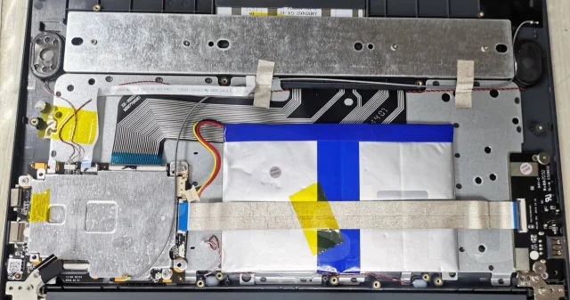 IRBIS NB64. ��� 2048 ��, ���� 32���, WiFi: 1 ����