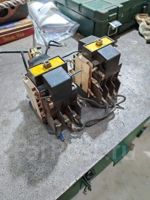 ��������� ID-4 100 A 220� ����