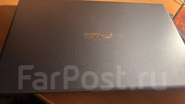 Asus VivoBook. 15.6", ��� 512 ��, WiFi: 1, Bluetooth: 1 ����