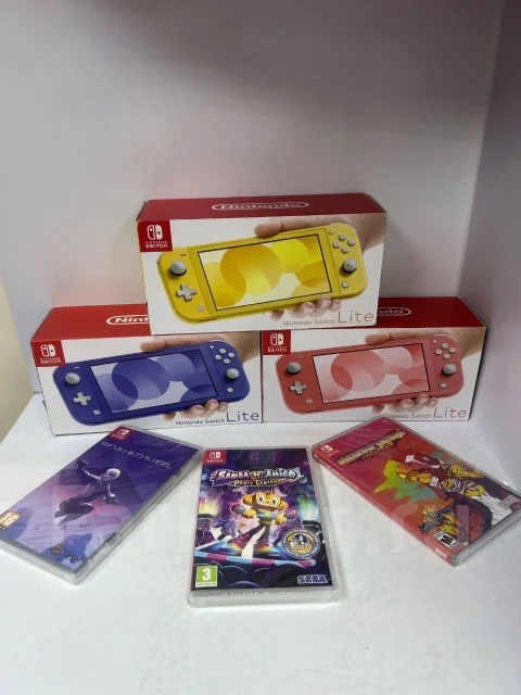 Nintendo Switch Lite ����