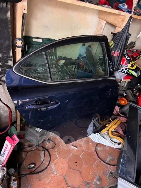 Lexus IS250. GSE20 ����