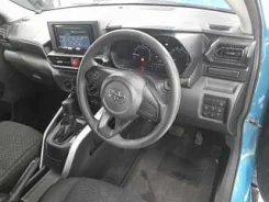 Toyota Raize. ��������, 4wd, 1.0 (98��.�.), ������, 113 000����. ��, �/�. ��� ����� �� ������������ ����