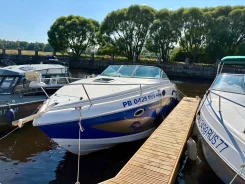 Rinker. 2008 ���, ����� 8,2��., ��������� ������������, 300��.�., ������ ����