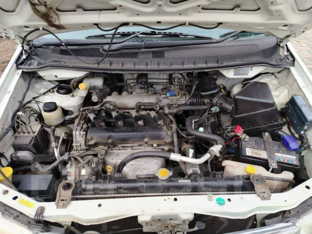Nissan Liberty ����