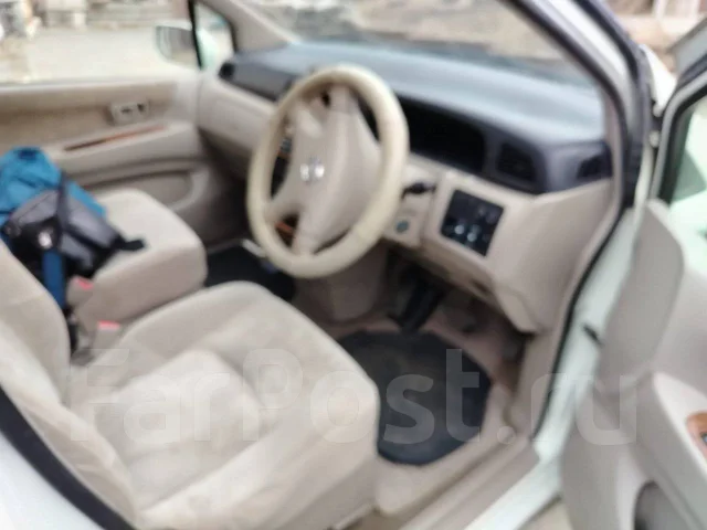 Nissan Liberty ����