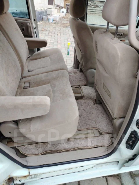 Nissan Liberty ����