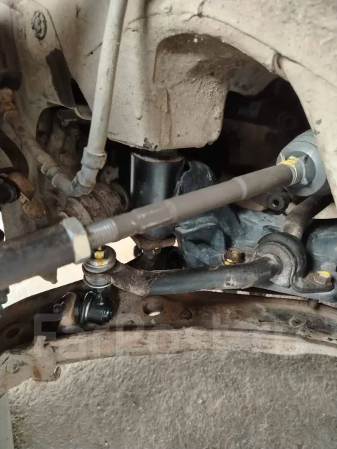 Nissan Liberty ����