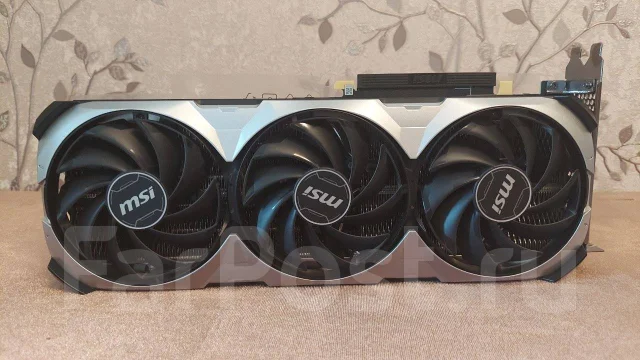 GeForce RTX 4070 Ti ����