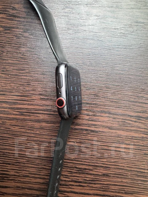 Apple Watch Series 5. GPS, NFC, SIM-����� ����