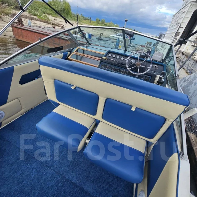 Searay Sundancer. 1993 ���, ����� 8,15��., ��������� ������������, 250��.�., ������ ����