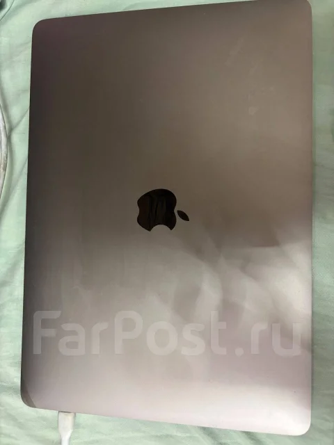 Apple MacBook Air 13 2020. 13", 1,6����, ��� 8 ��, ���� 256���, WiFi: 1, Bluetooth: 1 ����