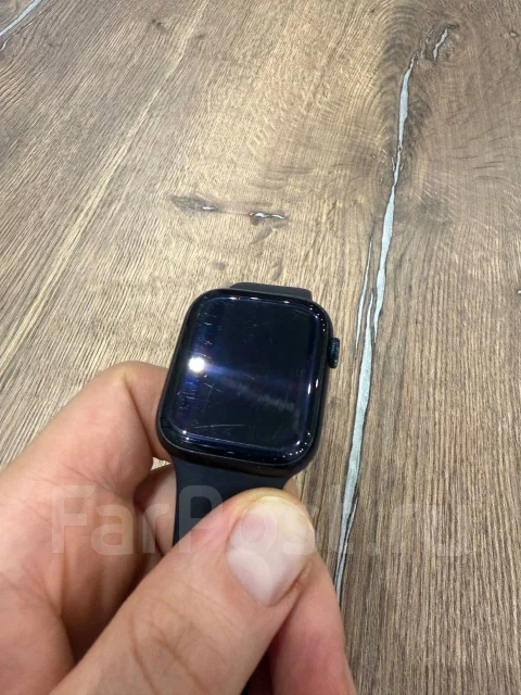 Apple Watch Series 8. GPS, NFC, IP67 ����