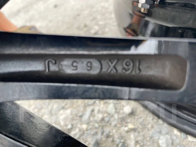Axis. 6.5x16", 5x112, ET38 ����