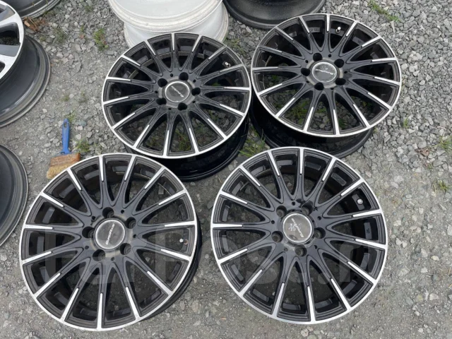 Axis. 6.5x16", 5x112, ET38 ����